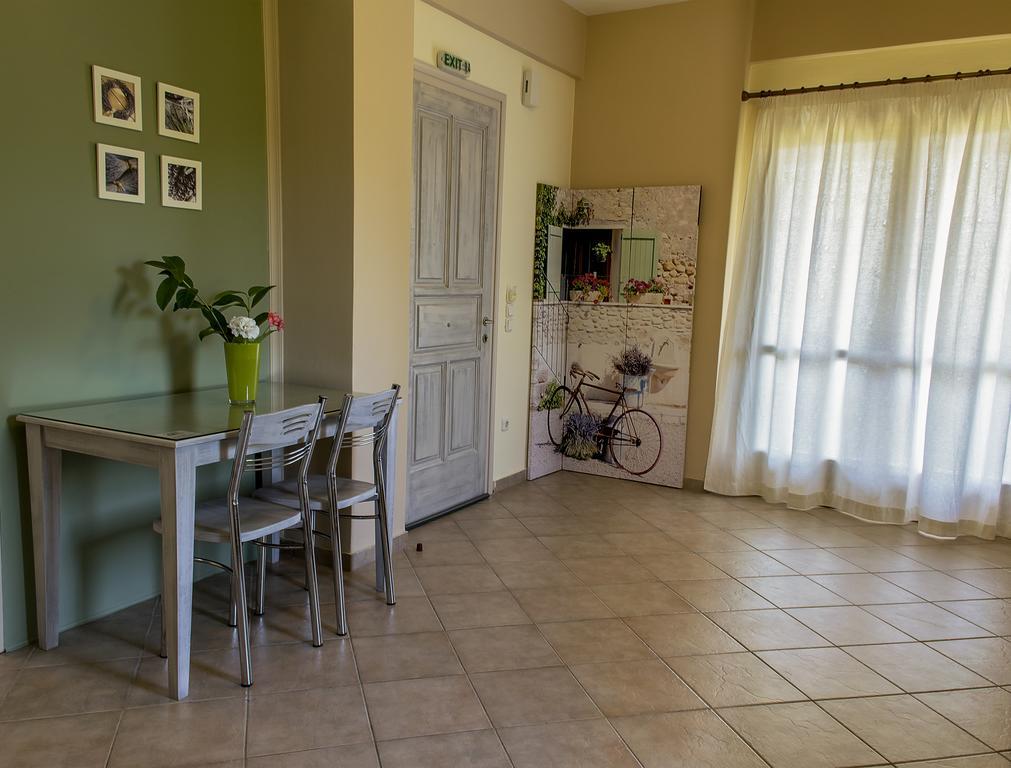 Muses Villas فينيكونتا الغرفة الصورة